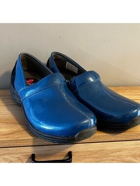 Sanita Original Shiny Blue Women’s Professional Clogs EU 40 US 9 EUC